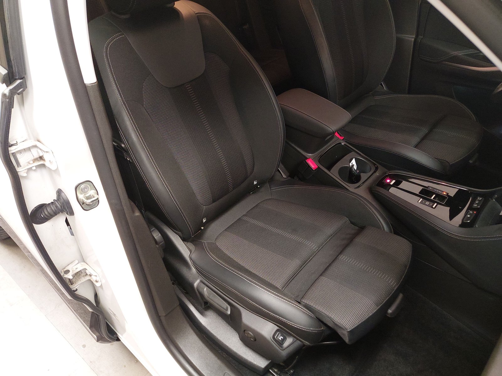 Opel Grandland X GS Line KLIMAAUT SHZ RFK LED ACC 10