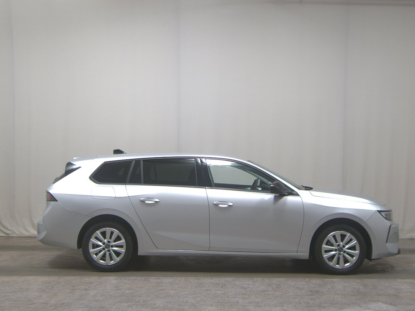 Opel Astra ST 1.5 D Business Ed. PDC LED