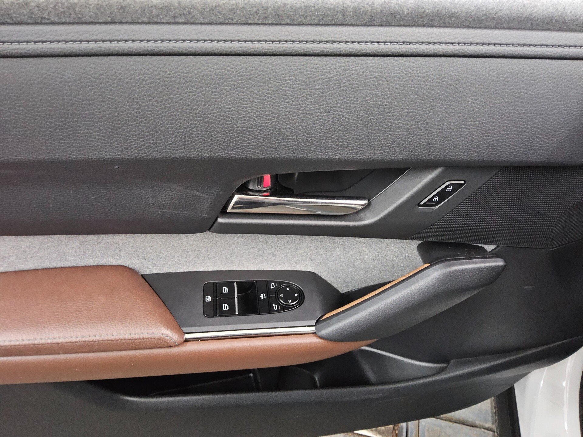 Mazda MX-30 e-SKYACTIV T-Leder Navi LED Head-up RFK 9