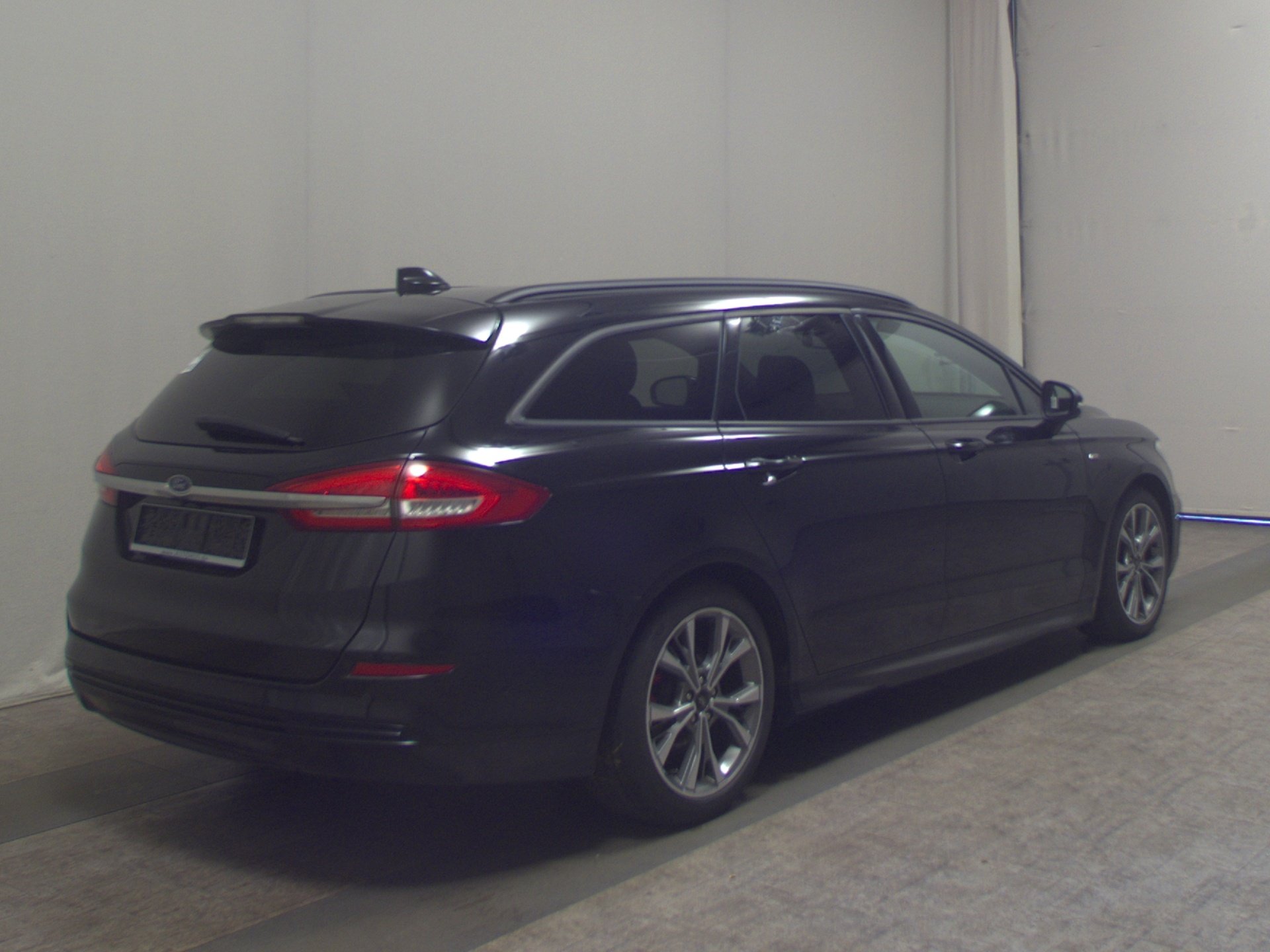 Ford Mondeo Turnier 2.0 EB ST-Line Navi LED AHK RFK 4