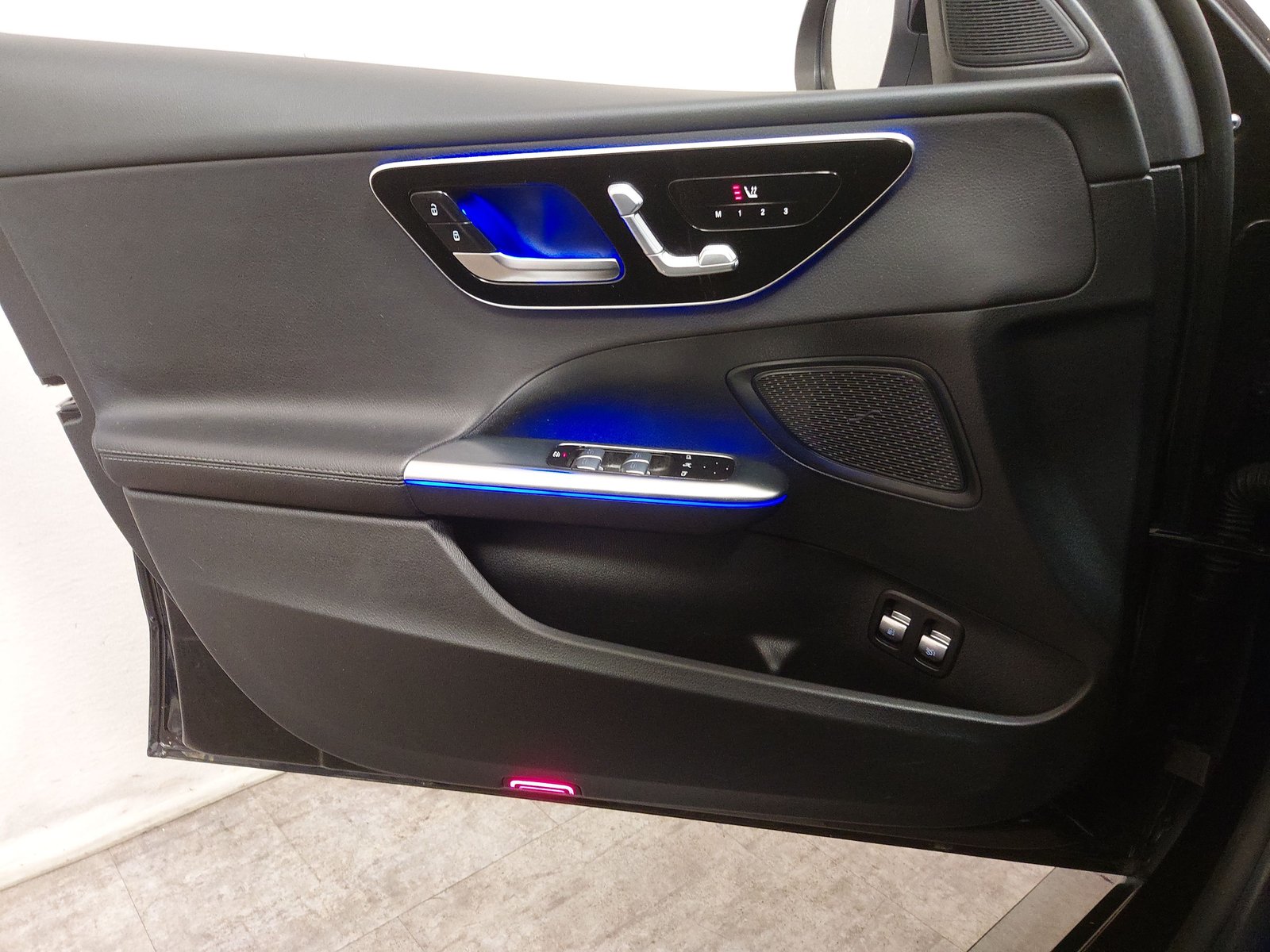 Mercedes-Benz C 300 T e Avantgarde NAVI KLIMAAUT RADIO TEMPO MFL 5
