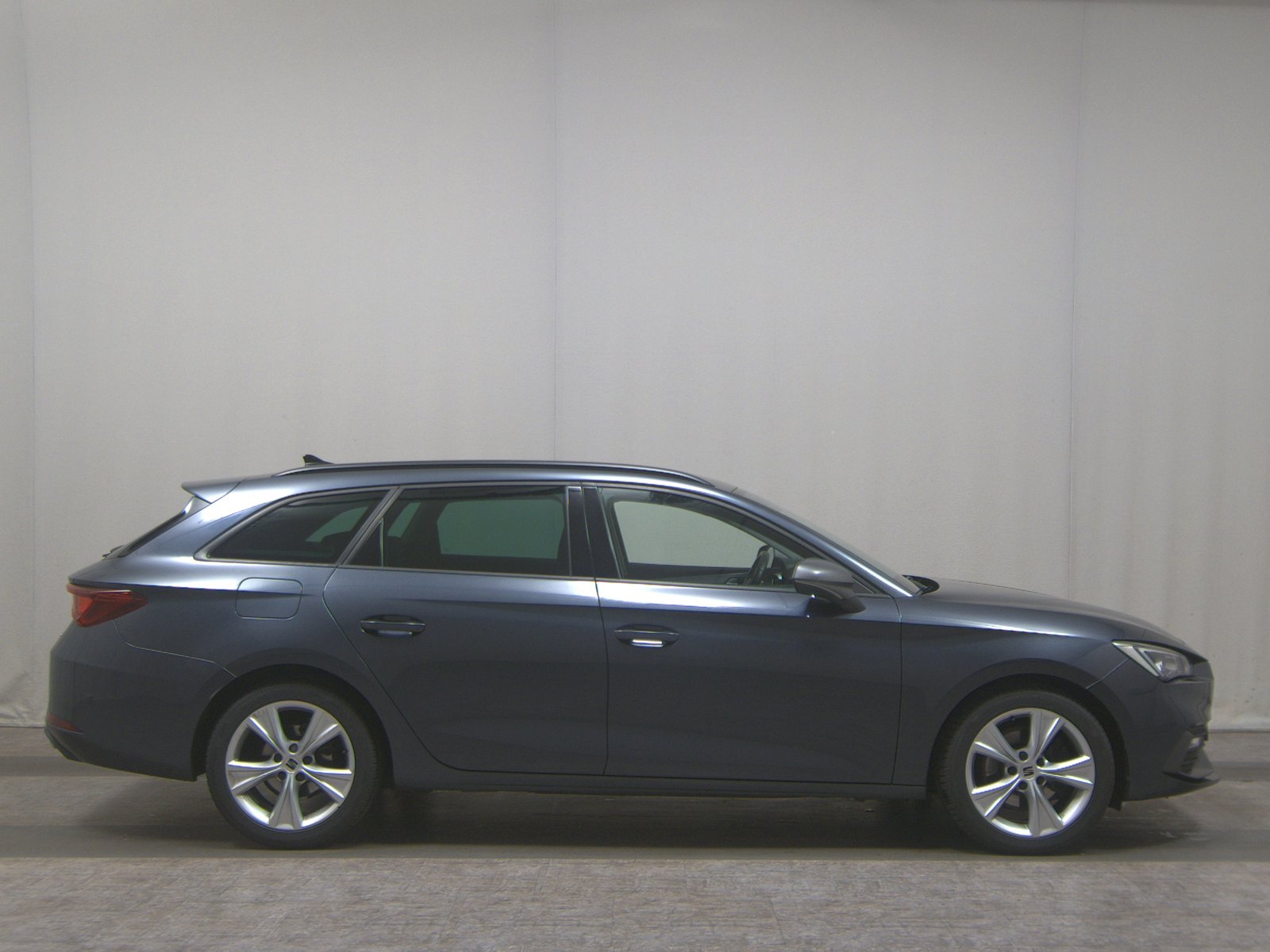 Seat Leon Sportstourer 2.0 TDI FR-Line T-Leder Navi