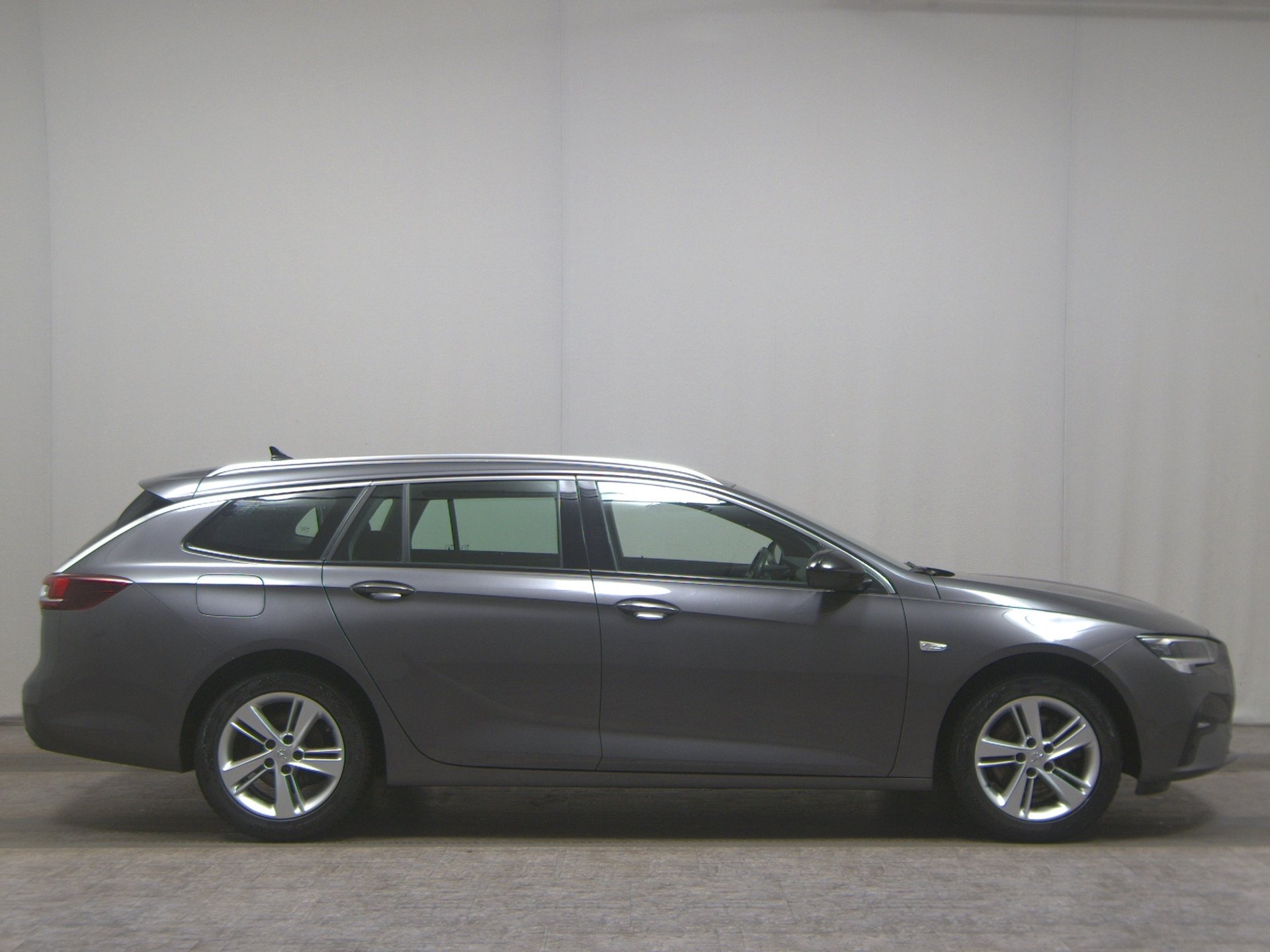 Opel Insignia ST 2.0 D Elegance Navi LED DAB AHK