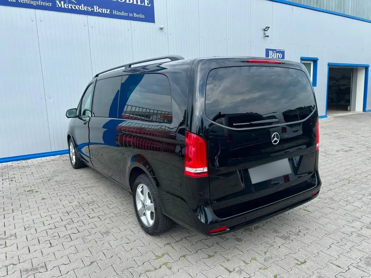 Mercedes-Benz V 220 EXTRALANG 9G WEBASTO LED 360° AHK 7-SITZER 8