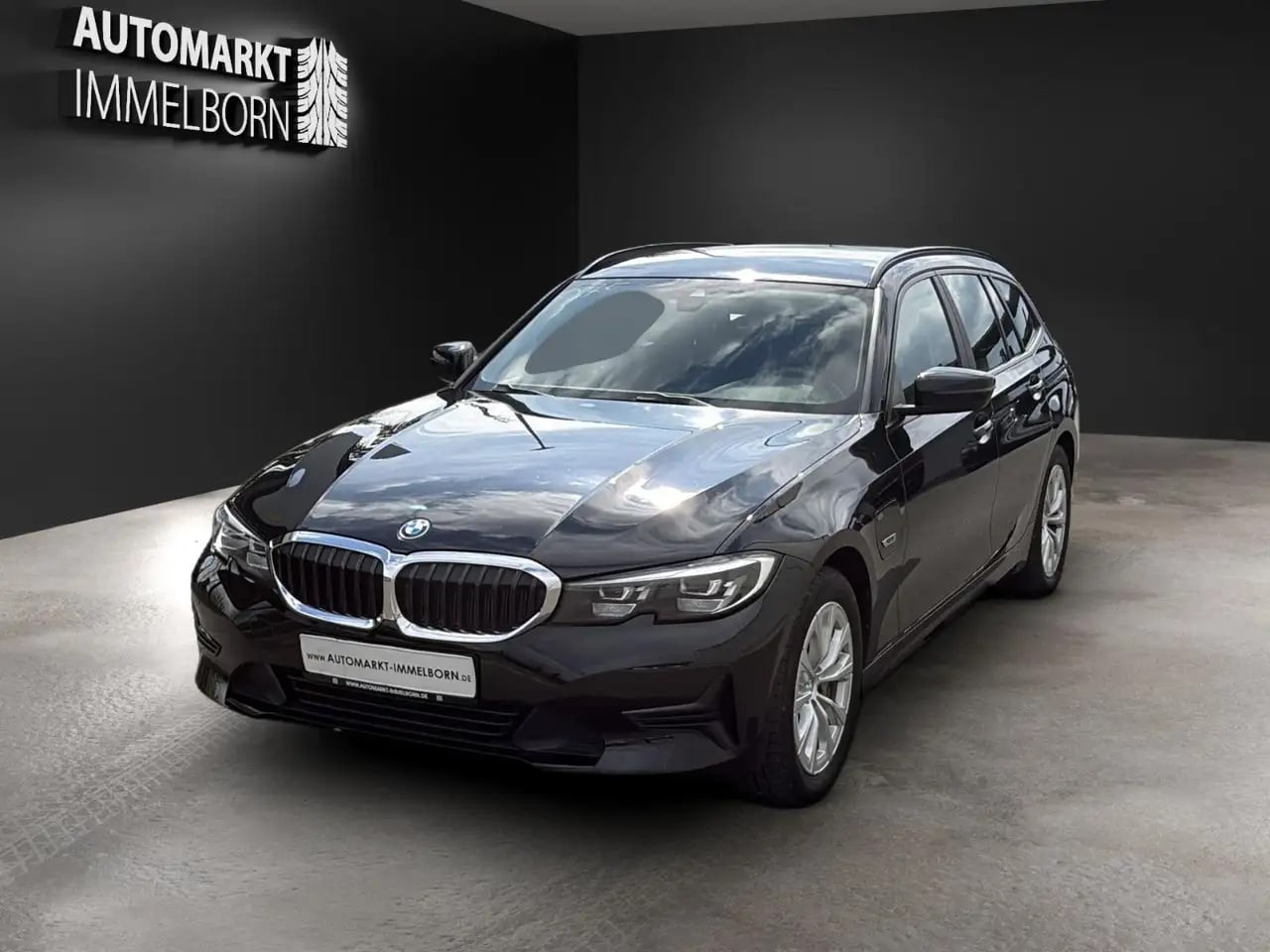 BMW 330 e Advantage AHK*LiveCP*LED*Navi+*DAB*Spur 3