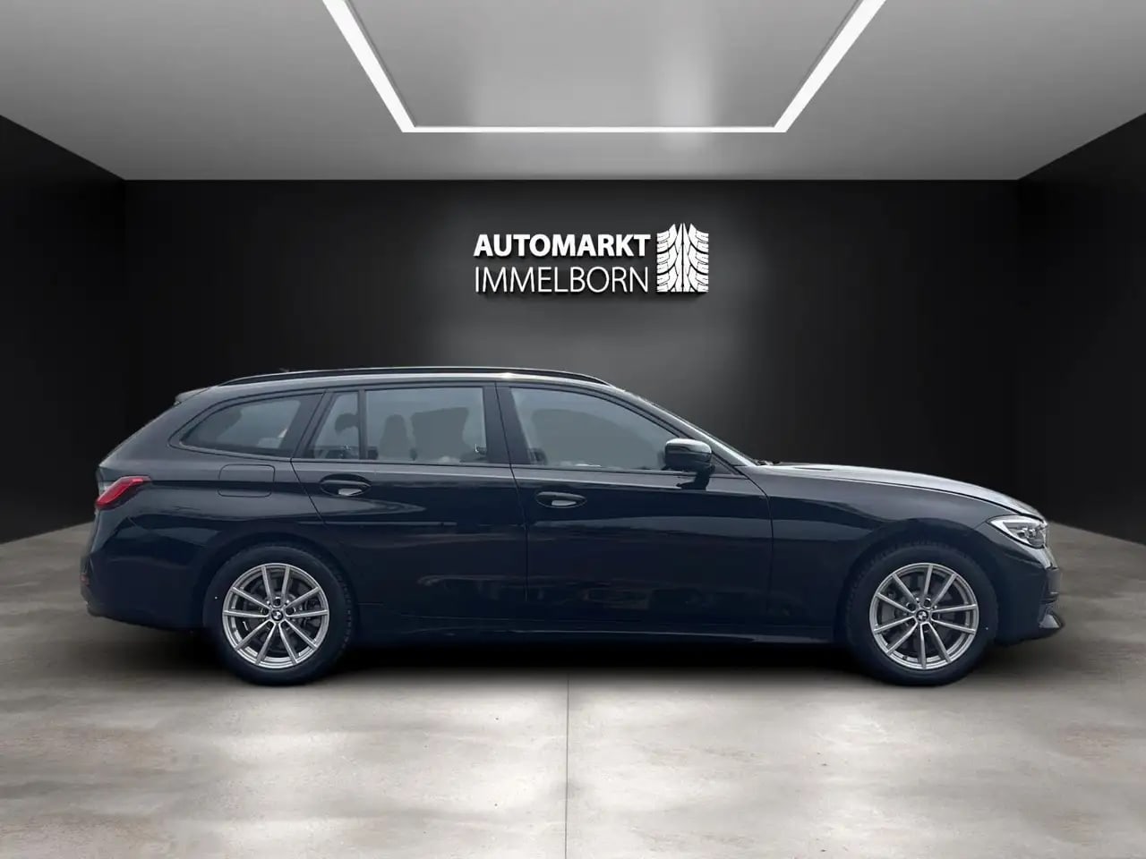 BMW 330 e Kamera*LED*Leder*Spur*LiveCockpi*H&K*Memor 10