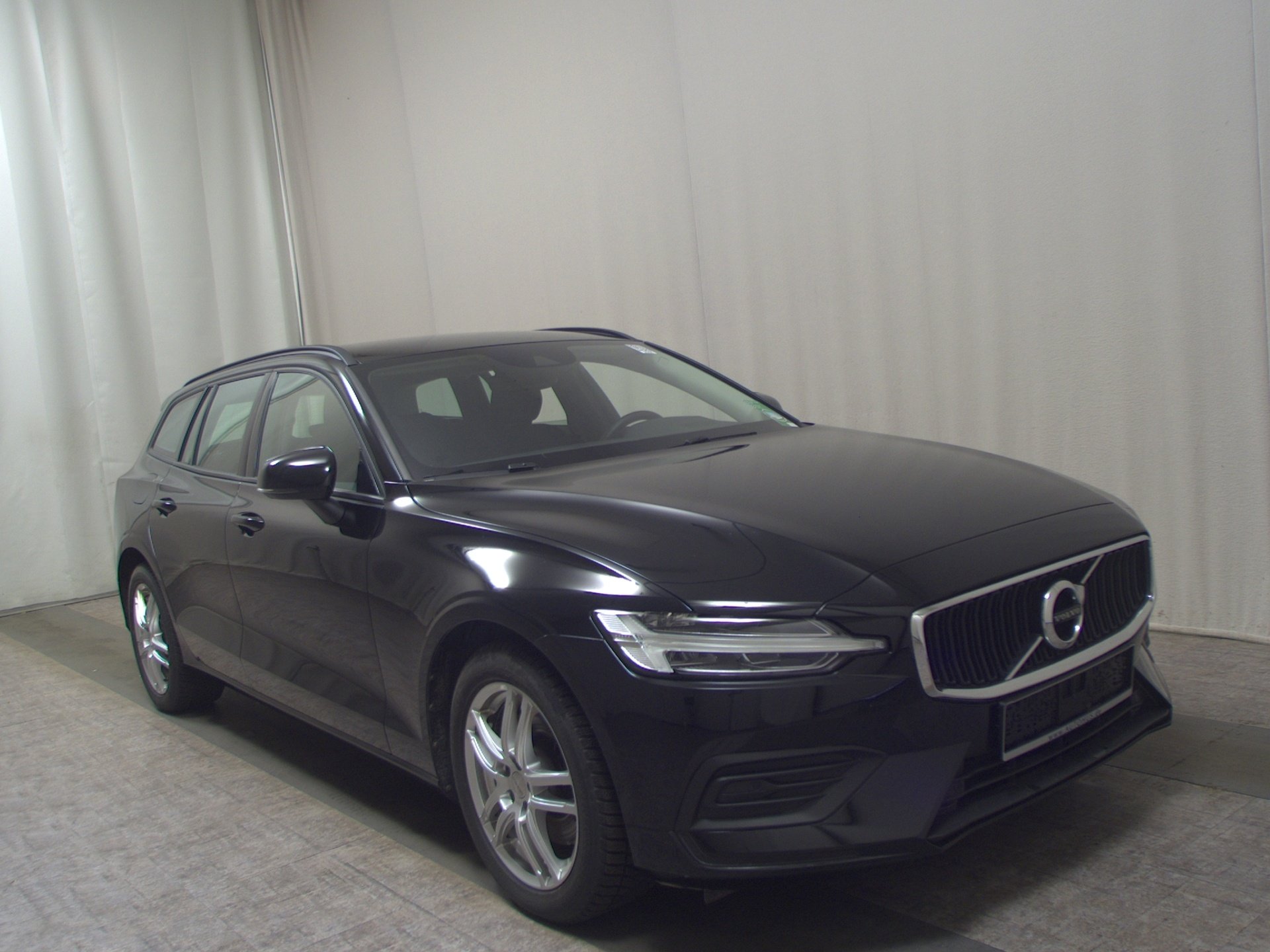 Volvo V60 B3 Momentum Navi LED RFK ACC 3