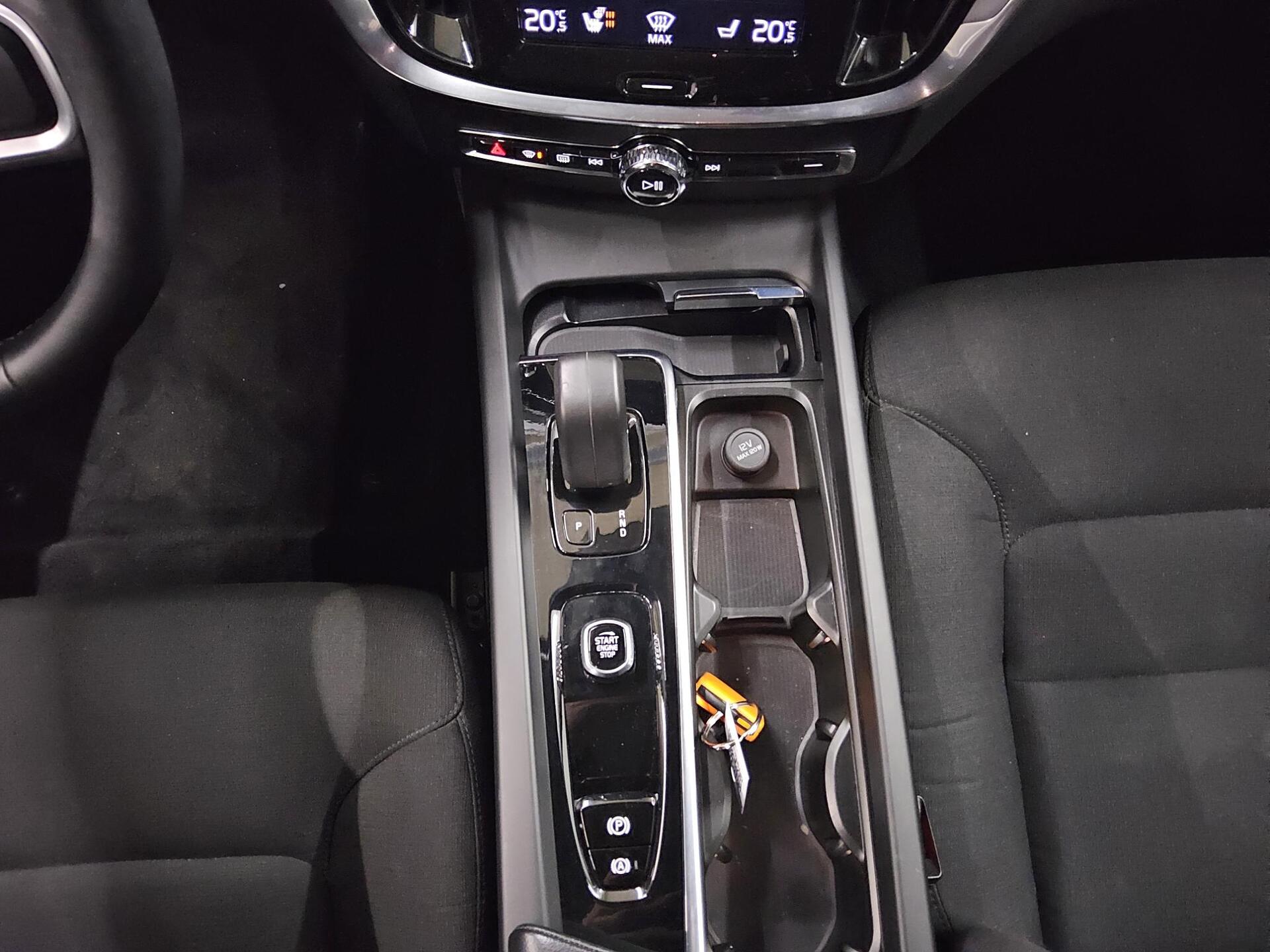 Volvo V60 B3 Momentum Navi LED RFK ACC 6