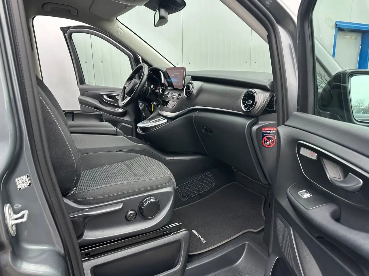 Mercedes-Benz V 300 V300 LANG 4M AMG LIEGEPAKET WEBASTO LED EL.TÜREN 16
