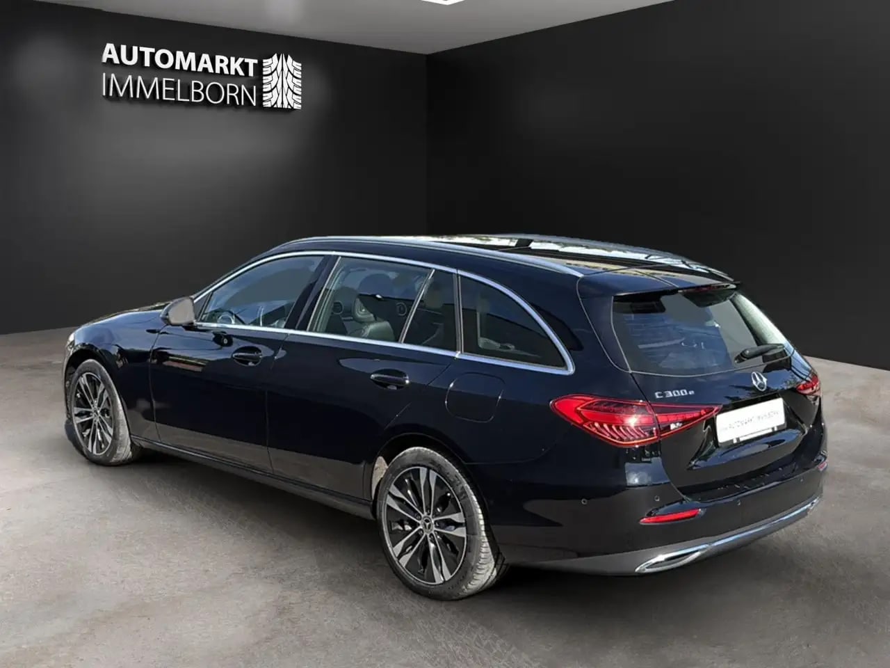 Mercedes-Benz C 300 e VollLeder*AHK*Distro*LED*18*Panoramadach 6