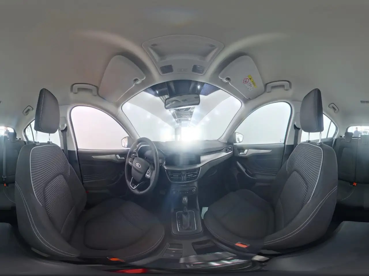 Ford Focus Lim. Titanium LED*Navi*LM*Winterpak*Kamera 6