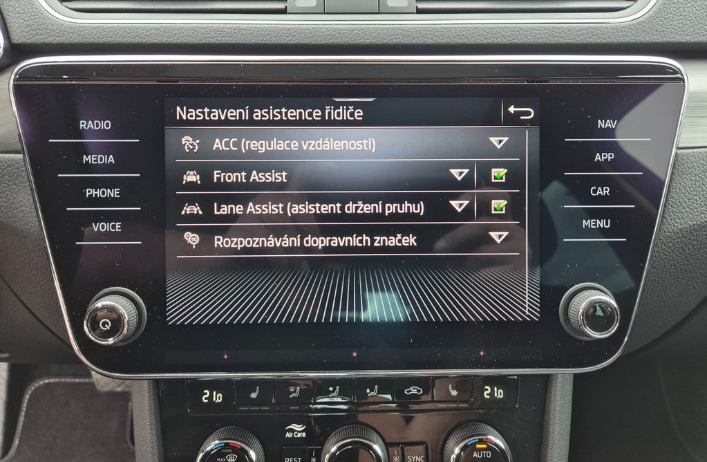 Skoda Superb 2.0 2023 20