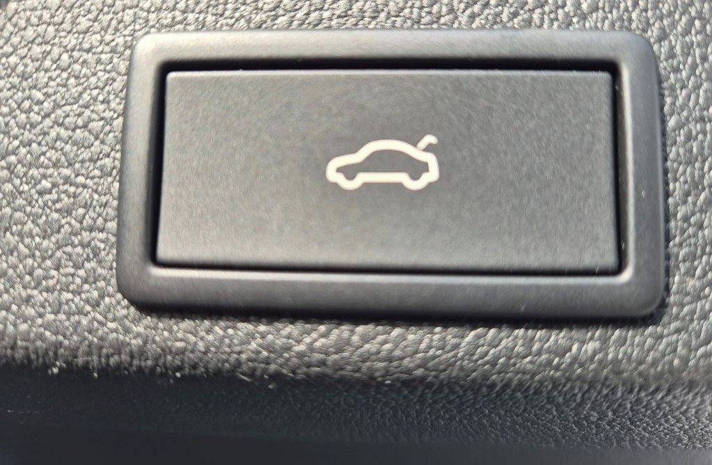 Skoda Superb 2.0 2023 13
