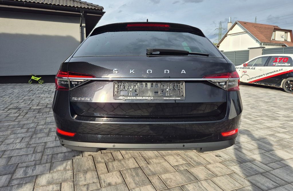 Skoda Superb 2.0 2023 6