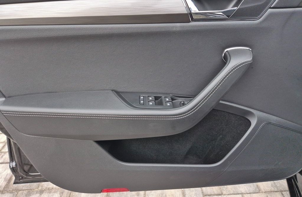 Skoda Superb 2.0 2023 16