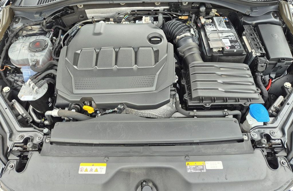 Skoda Superb 2.0 2023 9