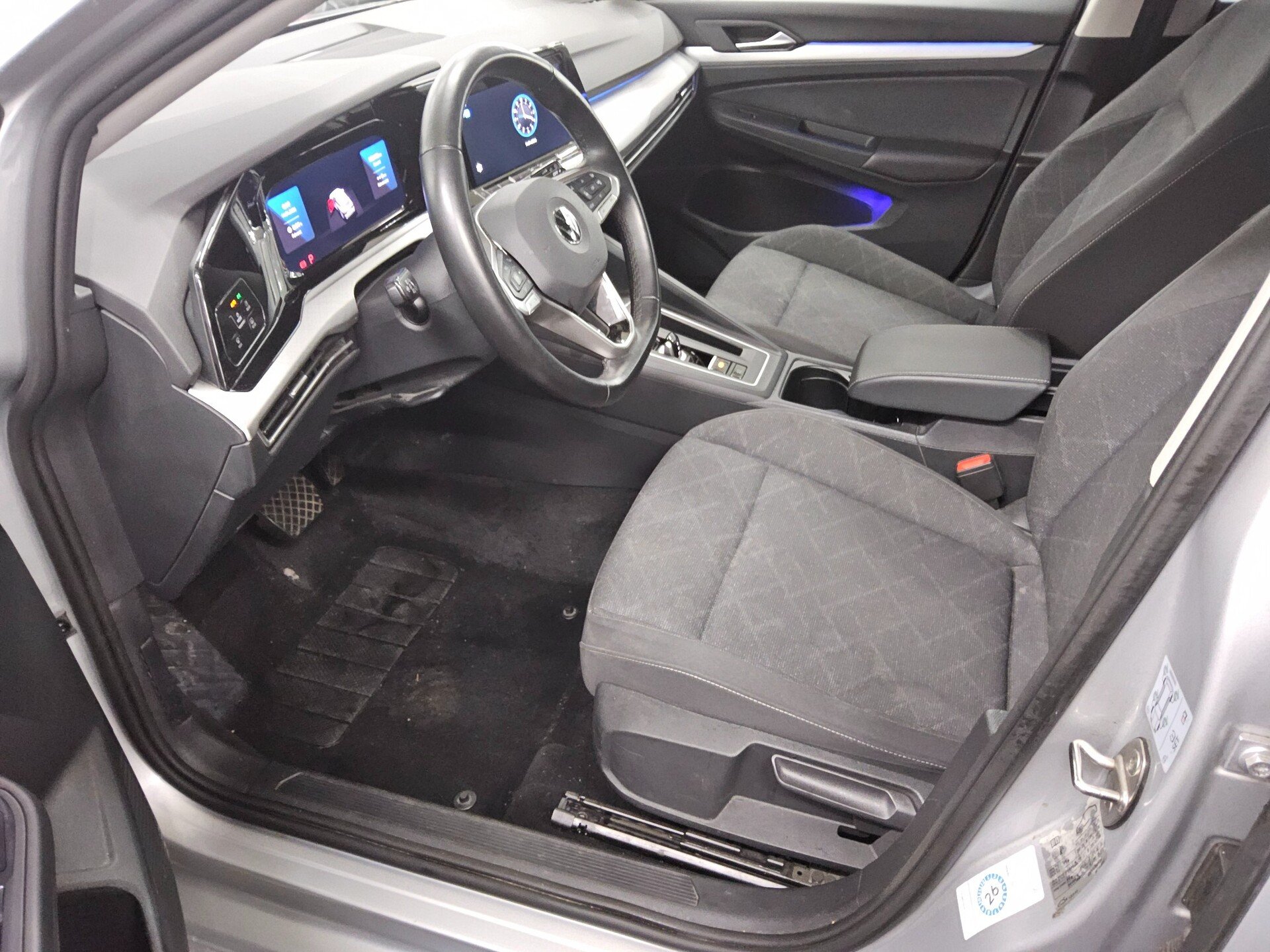 Volkswagen Golf-8 Var. 2.0 TDI Life Navi LED DC AHK RfK ACC 9