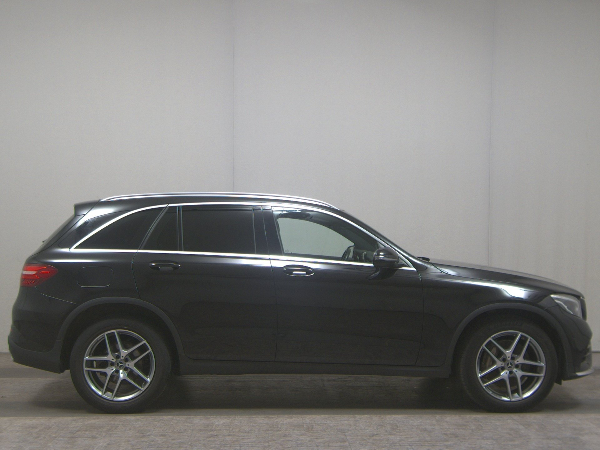 Mercedes-Benz GLC 220 d 4M AMG-Line Navi LED RfK Ambiente Shz