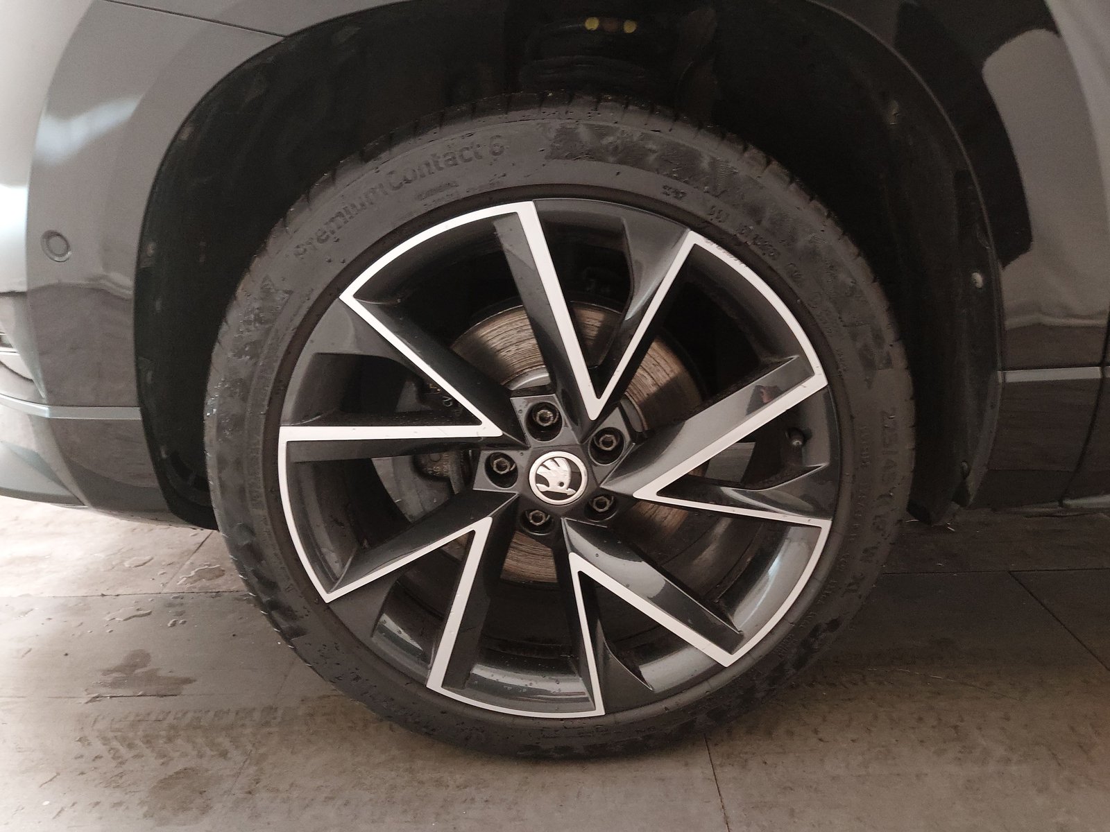 Skoda Karoq 2.0 TDI 4x4 SportLine AHK 8