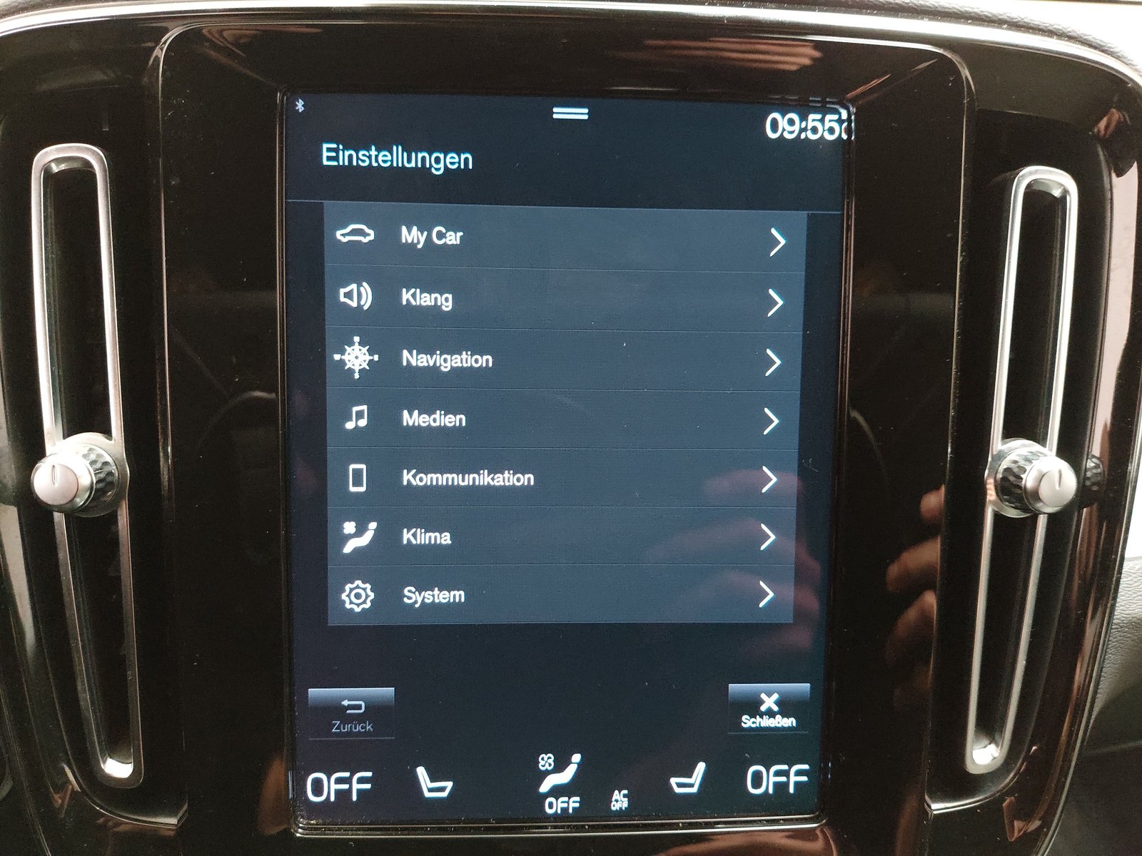 Volvo XC40 NAVI LED SHZ RFK STHZG. 19