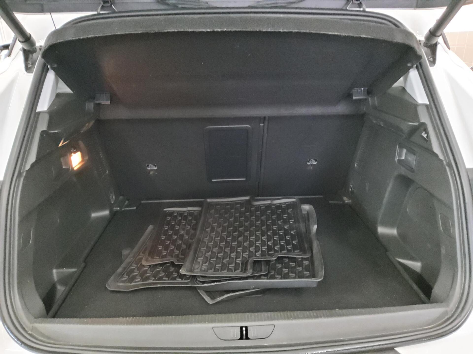 Opel Grandland X 2.0 D Innovation Navi Leder LED 11