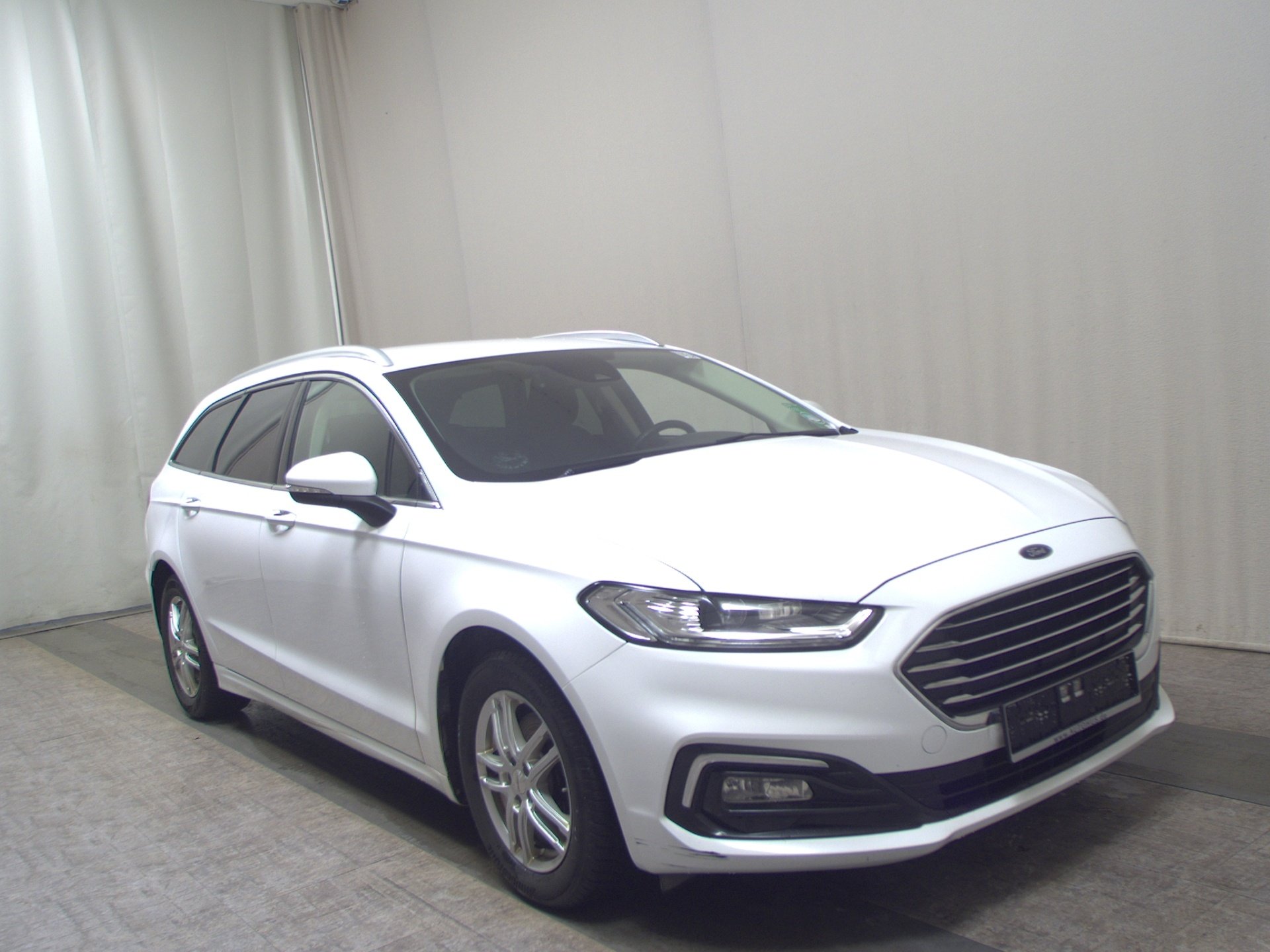 Ford Mondeo Turnier 2.0 EB Titanium Navi LED RFK DAB 3