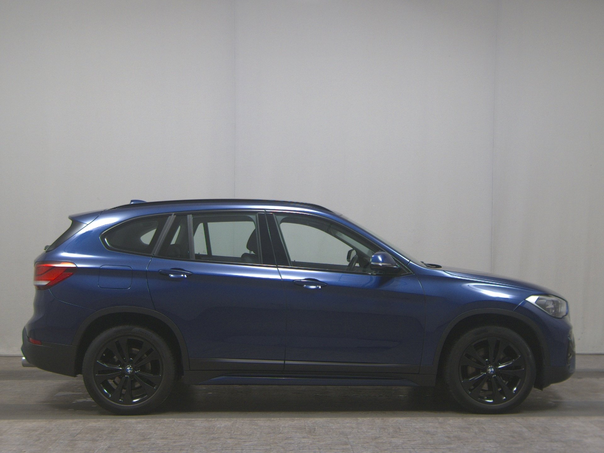 BMW X1 xDrive25d Sport-Line T-Leder Navi LED RFK AHK