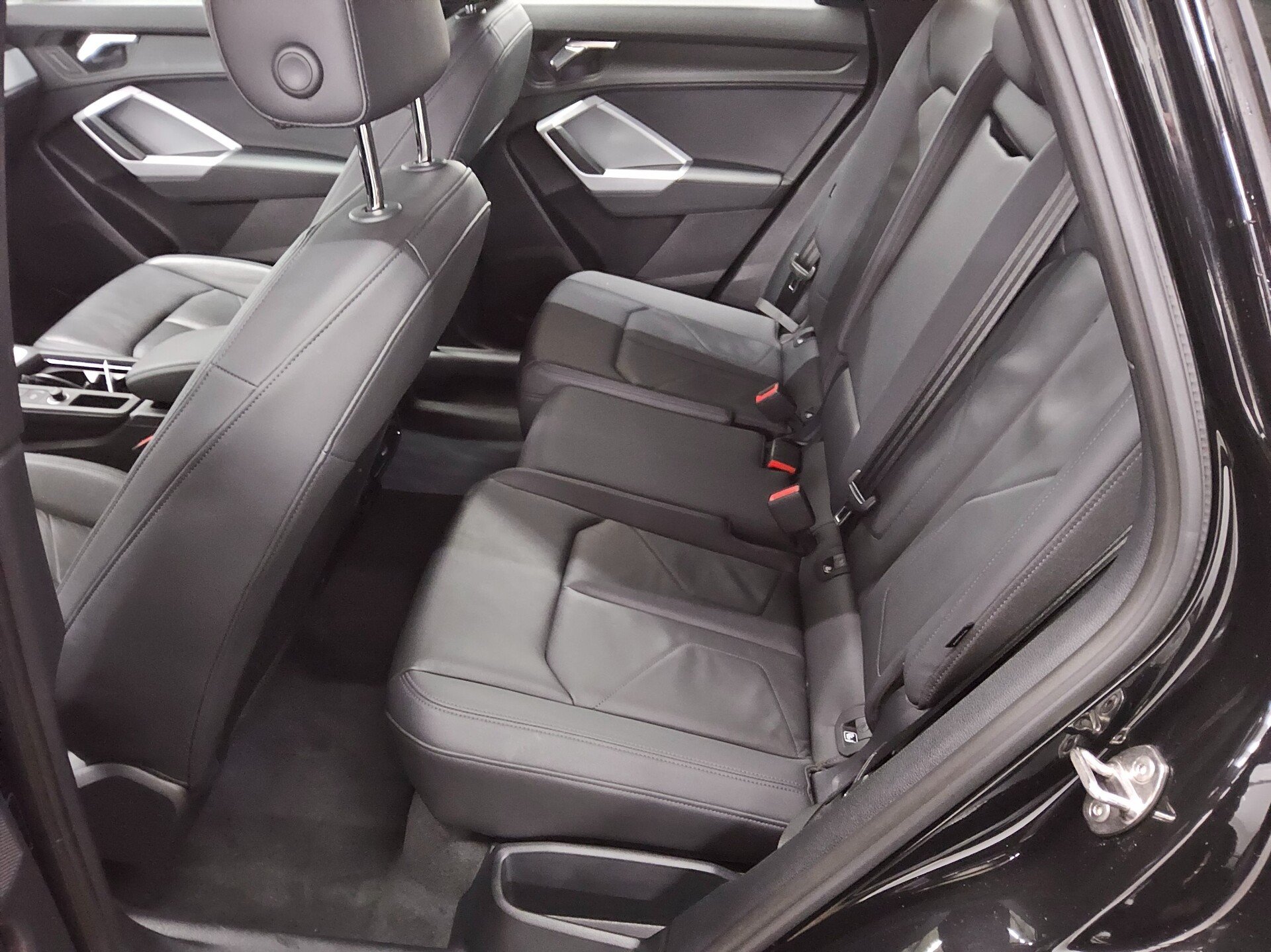 Audi Q3 35 TDI advanced Leder Navi+ LED VC Kamera 13