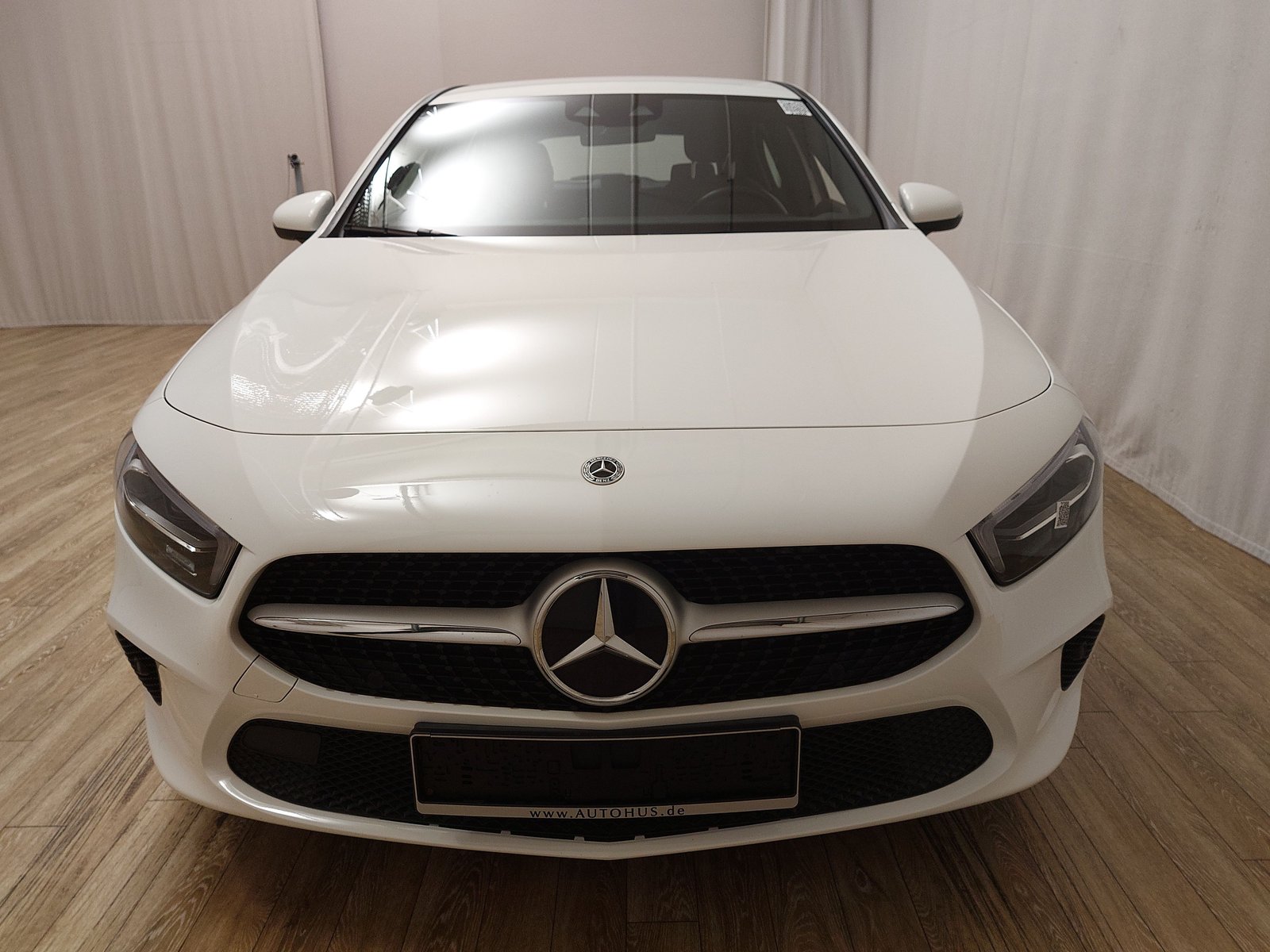Mercedes-Benz A 250 e Progressive T-Leder Navi MB-LED PDC 9