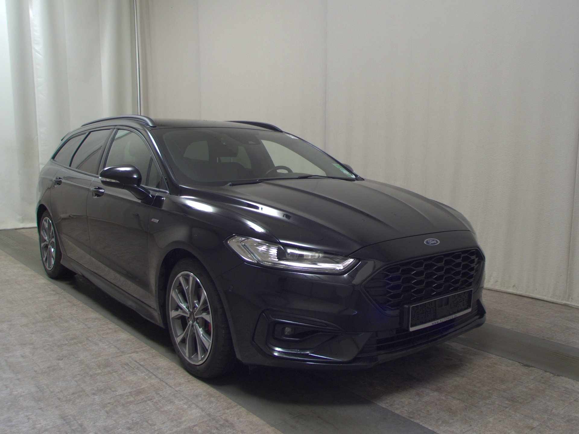 Ford Mondeo Turnier 2.0 EB ST-Line Navi LED RfK 4xSHZ 3