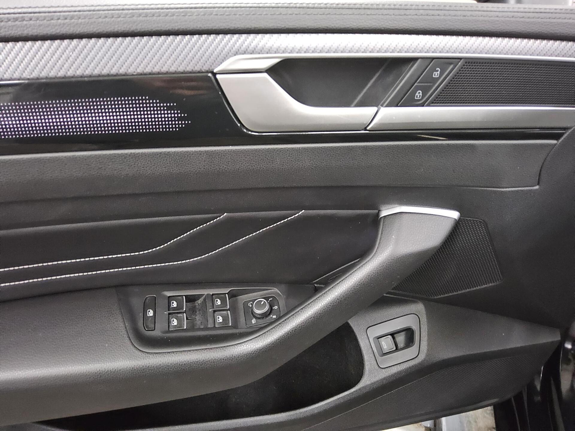 Volkswagen Arteon SB 2.0 TDI R-Line Navi LED DCC AID Pano 10