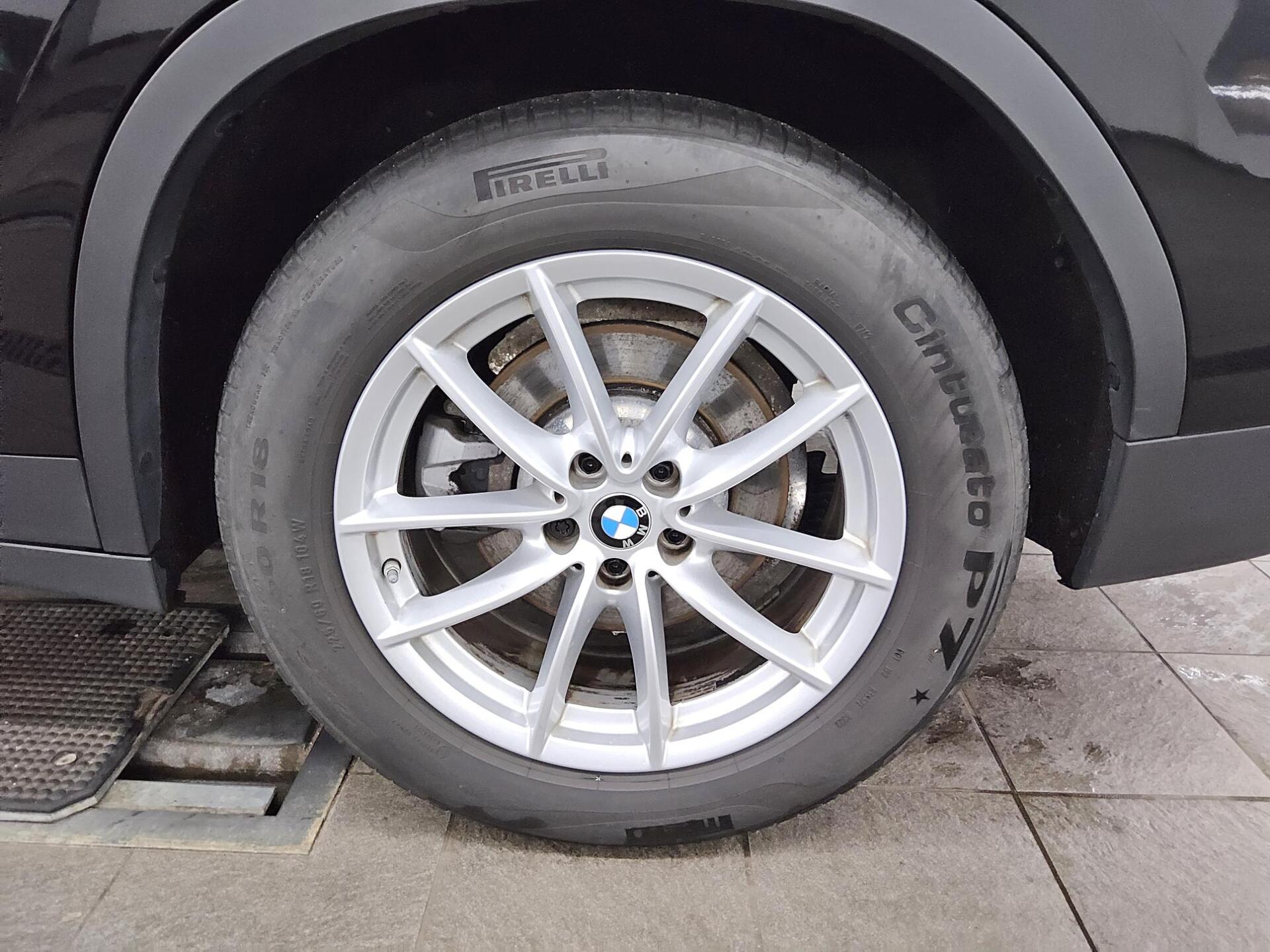 BMW X3 xDrive20i Advantage LC+ Navi LED AHK RfK SHZ 10