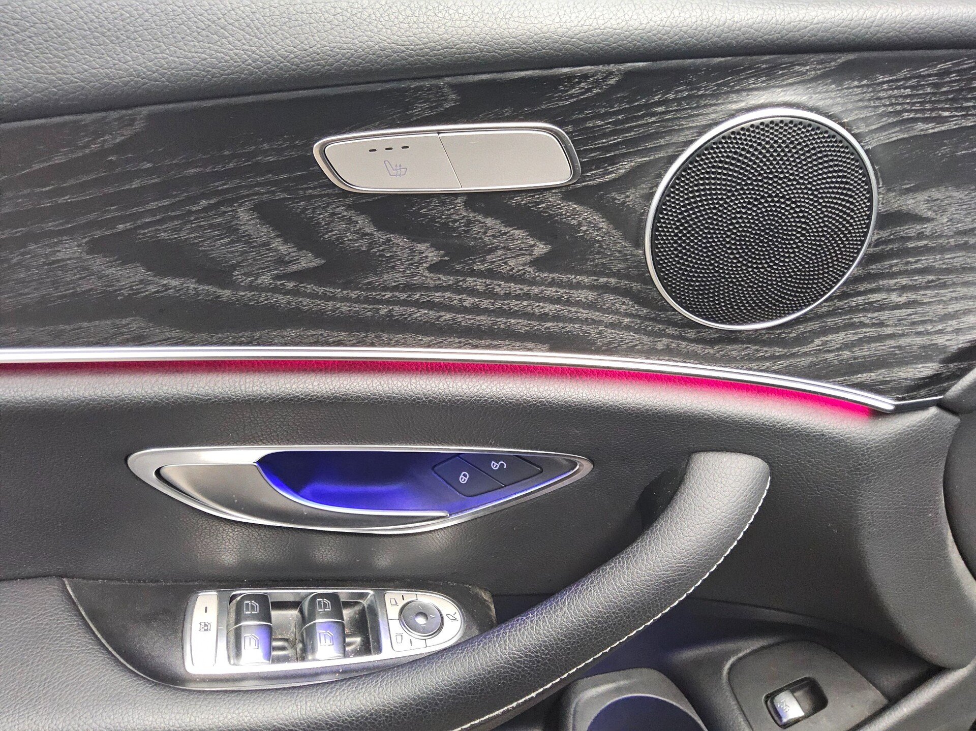 Mercedes-Benz E 300 T de 4M AMG-Line Night Nav Pano Wides. AHK 10