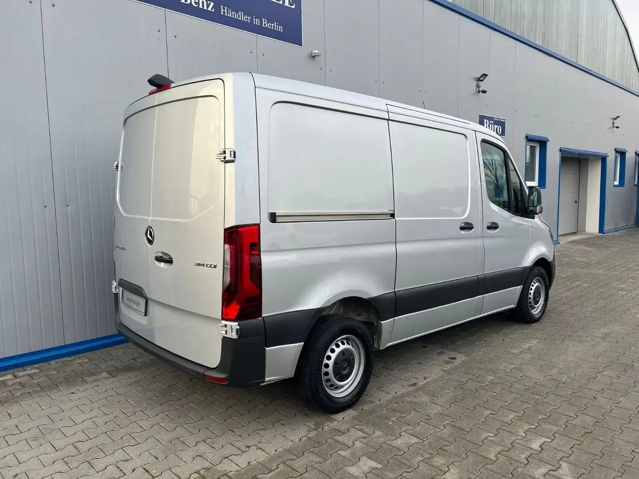 Mercedes-Benz Sprinter 314 AUTOMATIK NAVI TOTWINKEL KAMERA LED 8