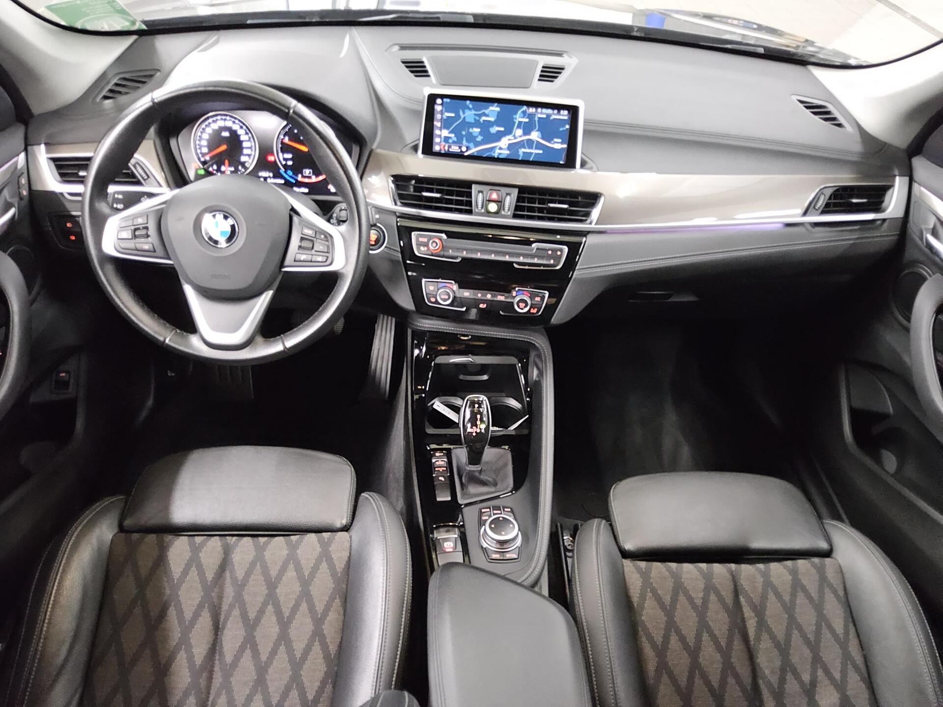 BMW X1 sDrive20d X-Line T-Leder Navi LED HiFi PDC 5