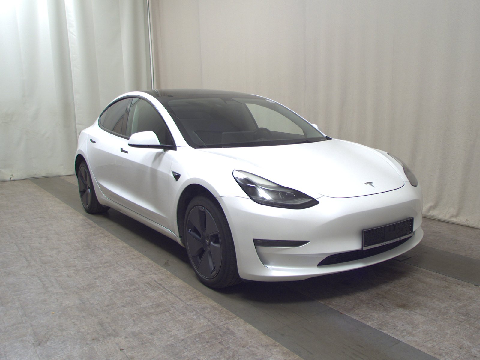 Tesla Model 3 Leder Navi LED 3