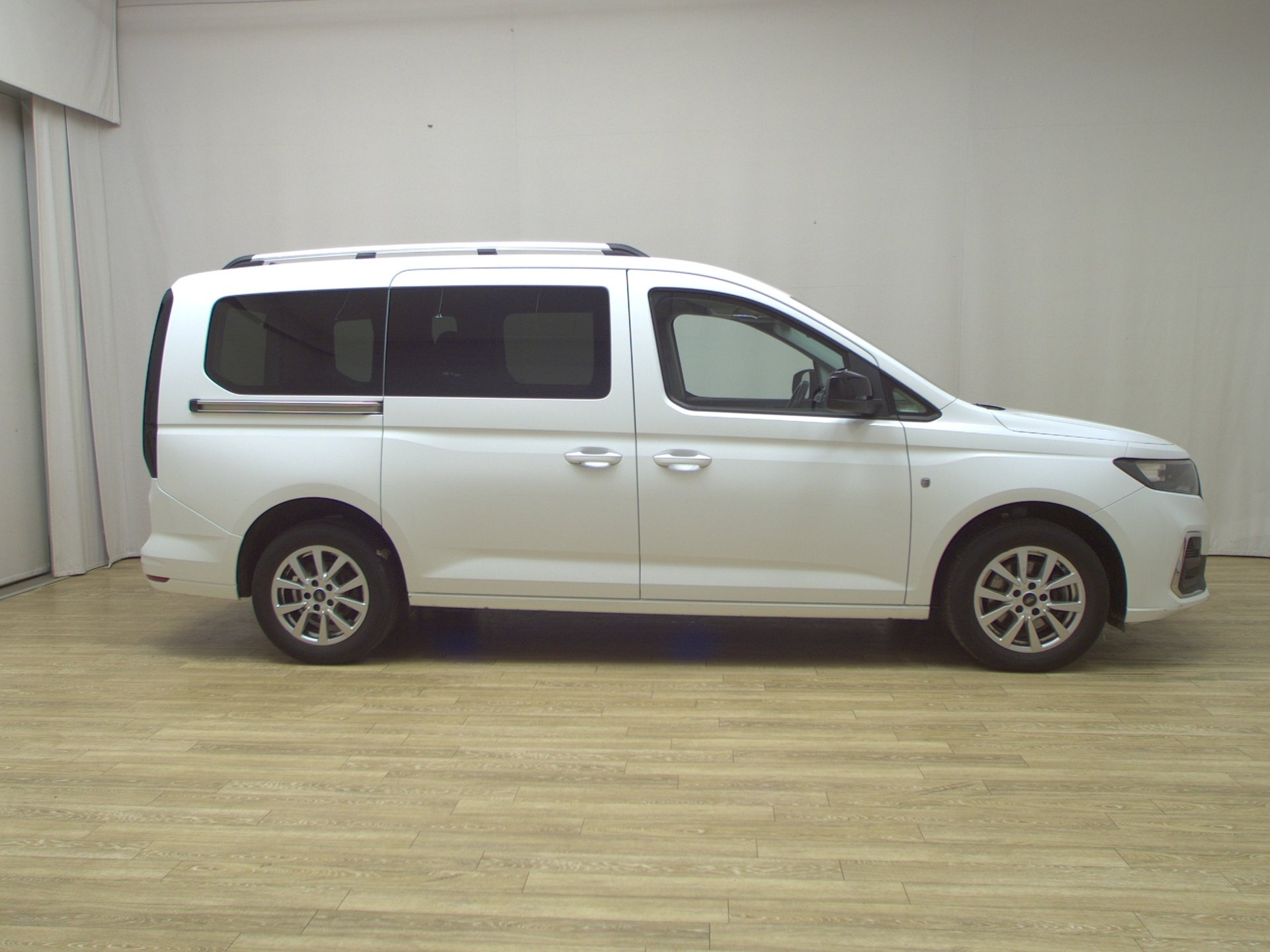 Ford Grand Tourneo Connect 2.0 EB Titanium Navi AHK