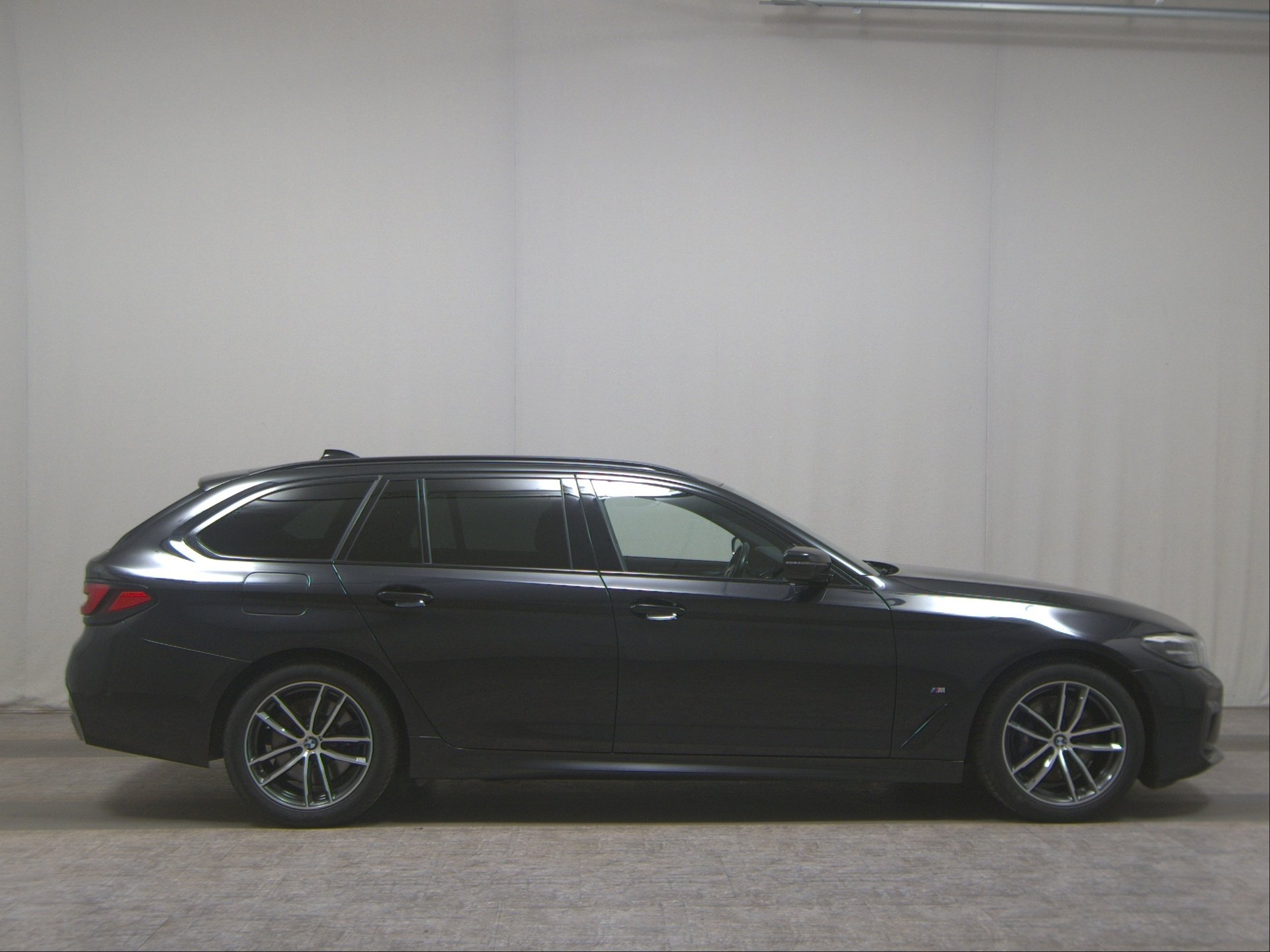 BMW 520dA Touring M-Sport Navi LC Pro HuD Pano HiFi