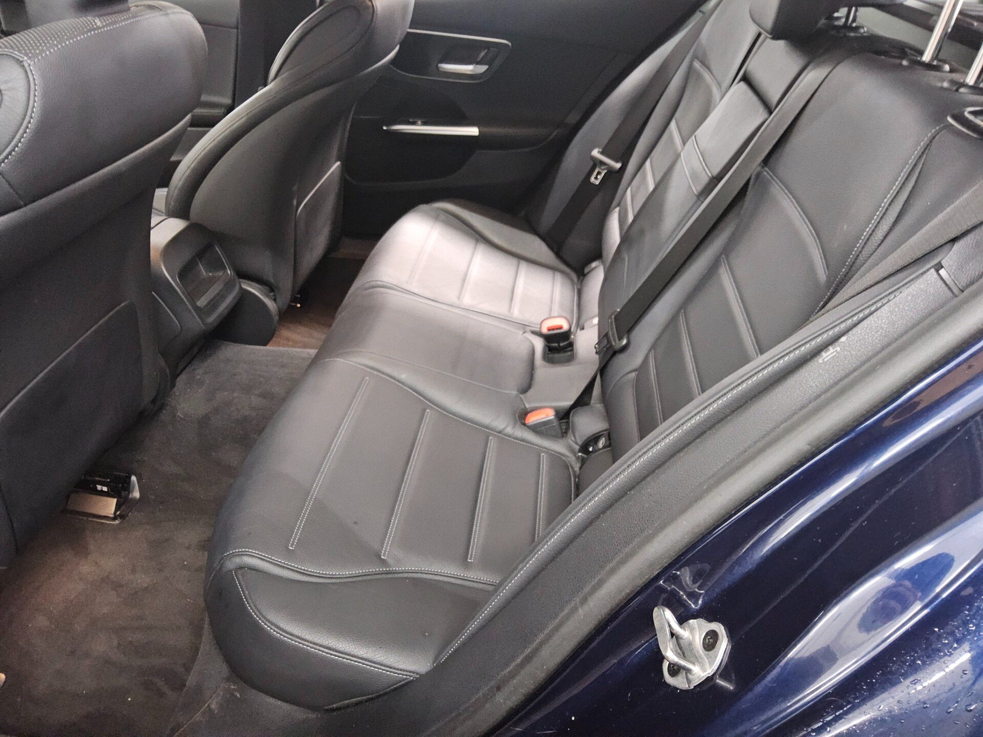 Mercedes-Benz C 220 T d Avantgarde Leder Navi LED RfK Distr+ 13