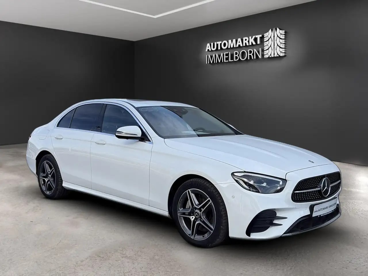 Mercedes-Benz E 300 de AMG 360*Sdach*Burmest*Distro*AHK*LED*18