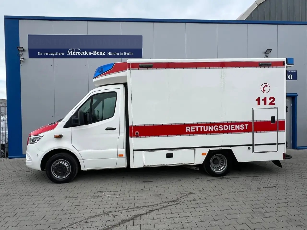 Mercedes-Benz Sprinter 519 KRANKENWAGEN AUTOMATIK KLIMA LED 4