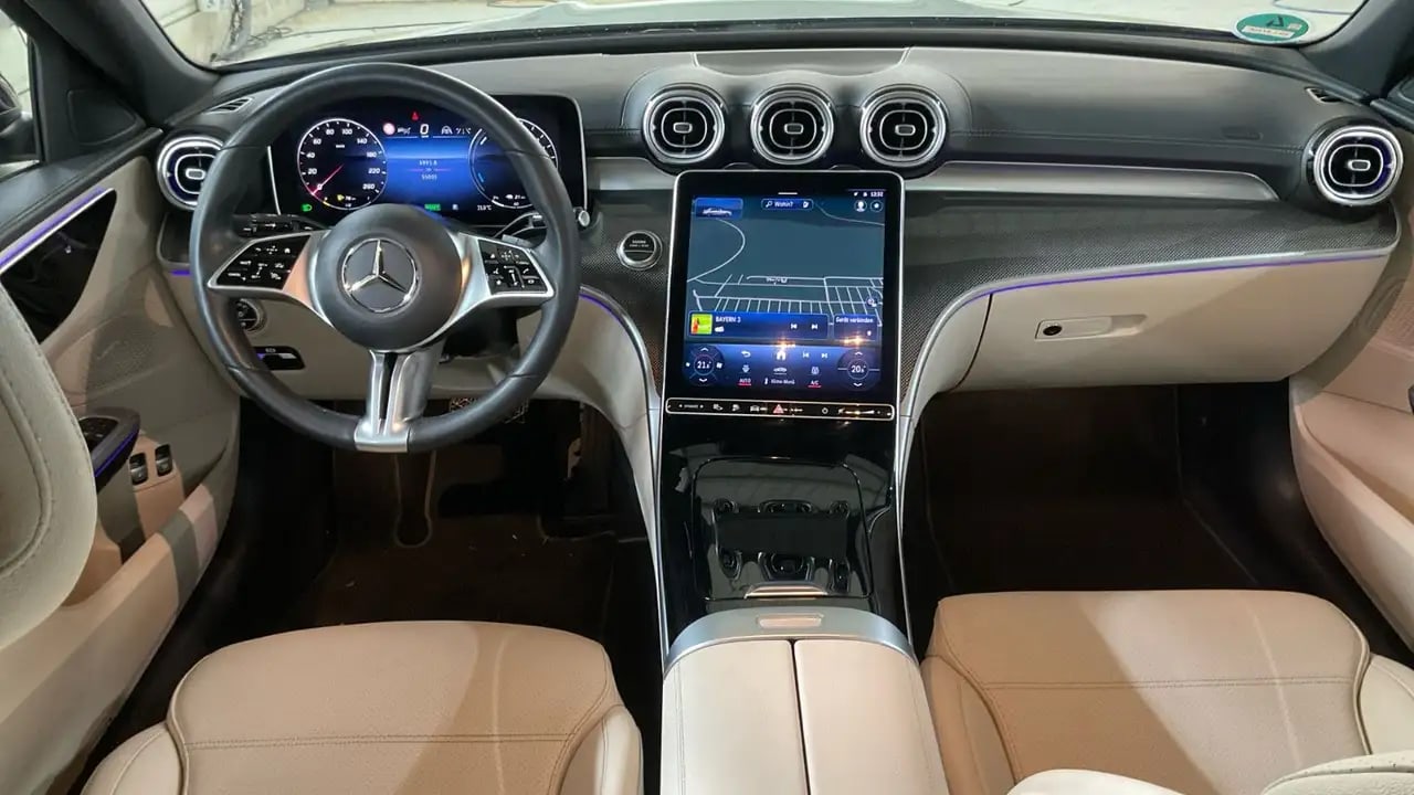 Mercedes-Benz C 300 e Mubeam*Distro*Night*Display26cm*Leder*18 7