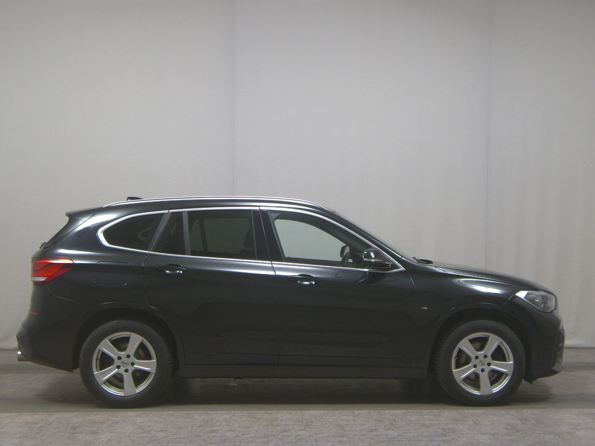 BMW X1 sDrive18d M-Sport AHK Navi LED ACC DAB
