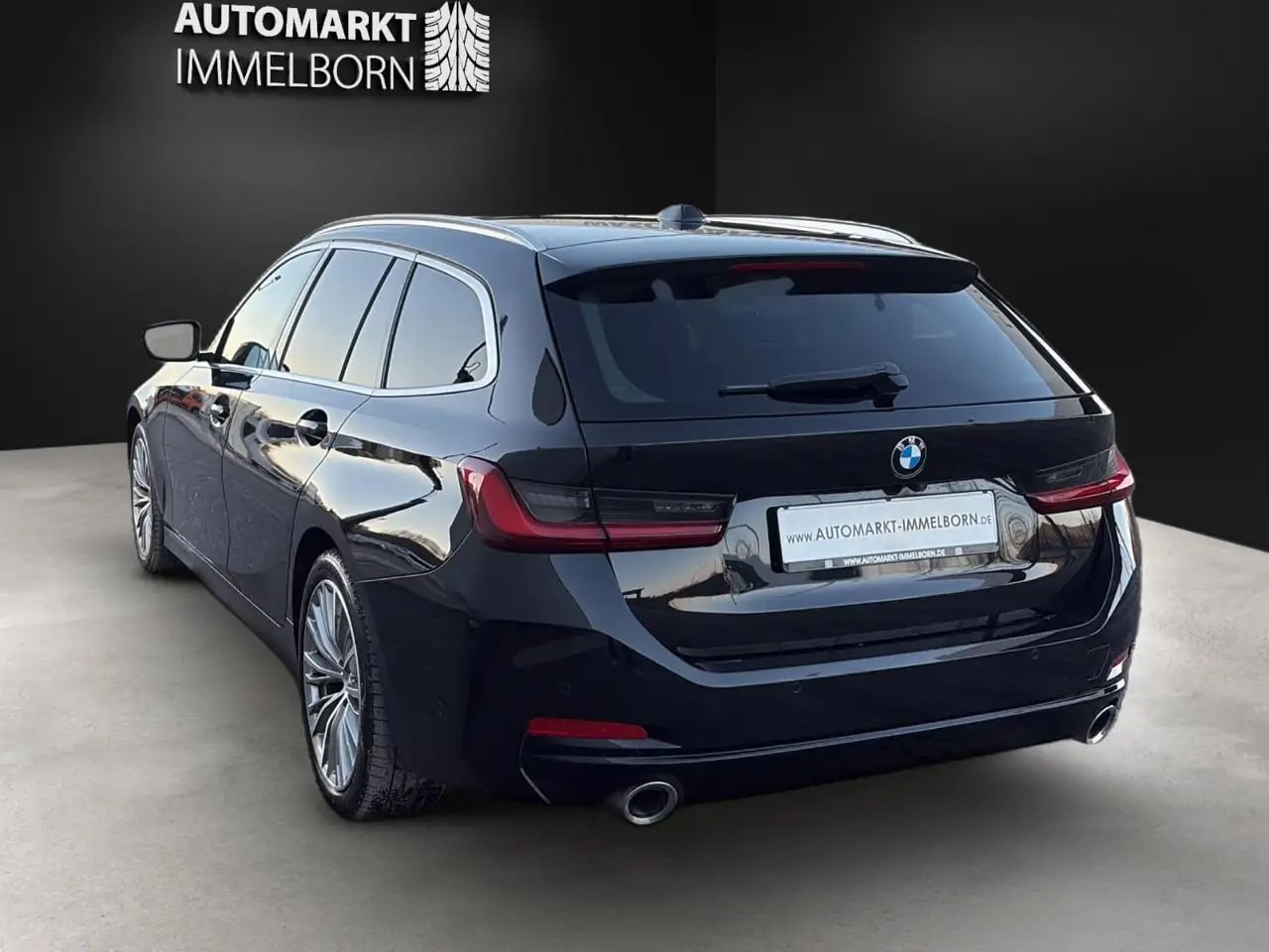BMW 320 d xD Pano*STHZG*AHK*Kamera*ACC*Leder*LED 5