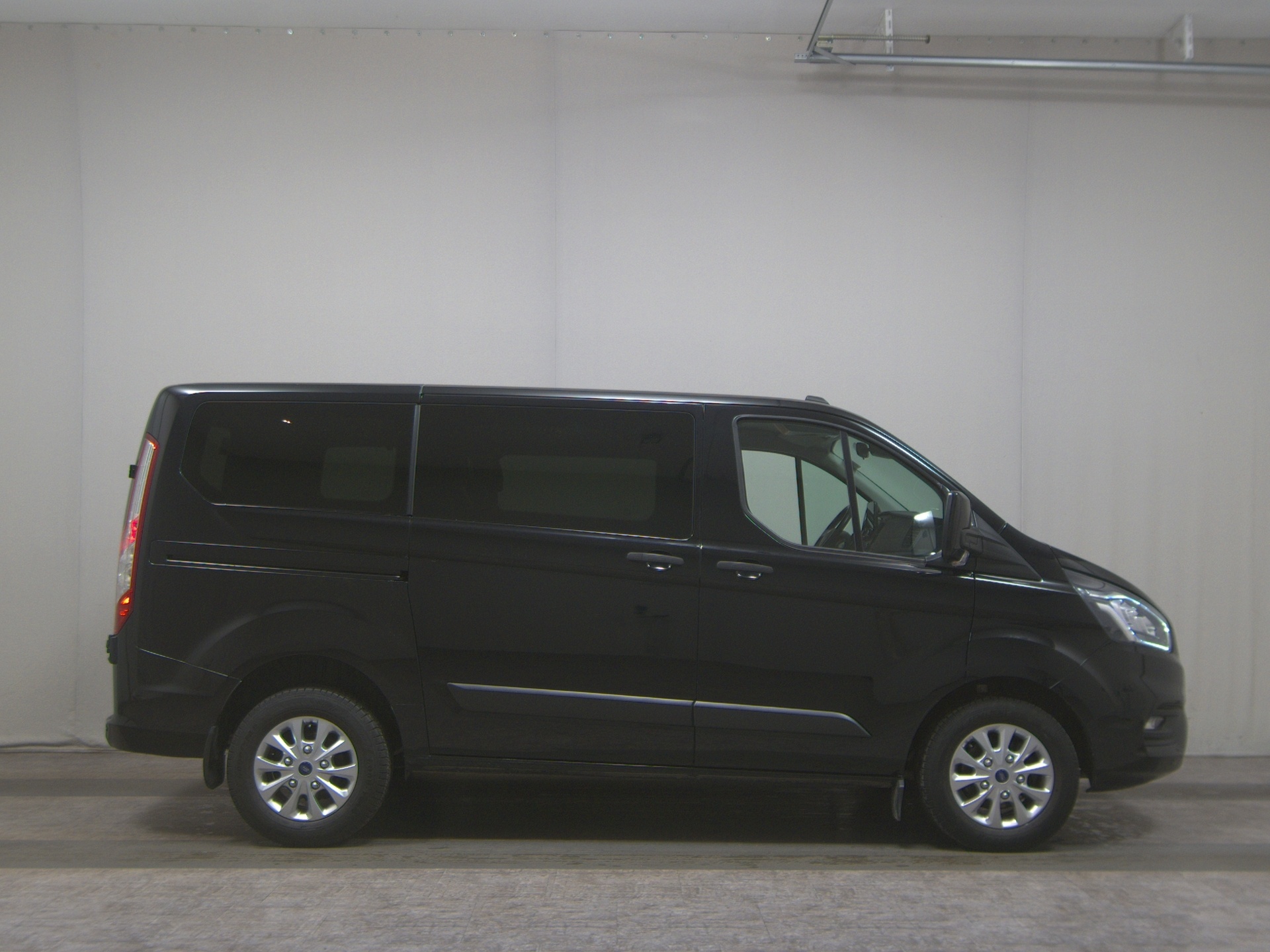 Ford Transit Custom 2.0 TDCi Trend L1 5-Sitze Navi