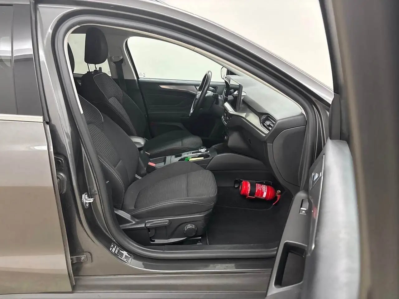 Ford Focus Titanium AHK*Matrix*ACC*Kamera*LM*Family3 7