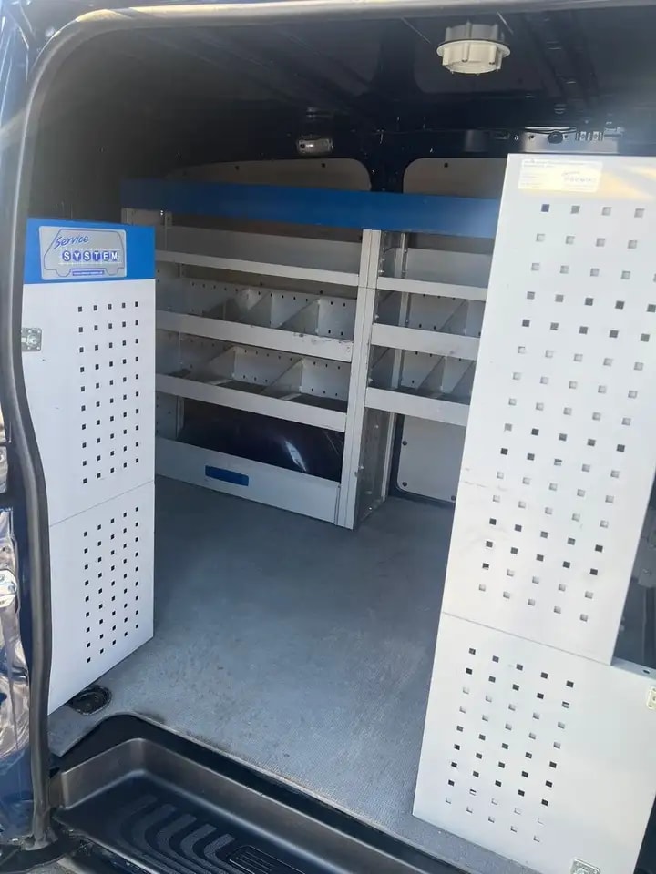 Mercedes-Benz Vito 114 LANG TEMPOMAT 2-SITZER WERKZEUGSCHRÄNKE 11