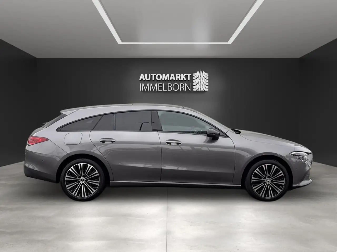 Mercedes-Benz CLA 250 Pano*Distro*Sportlenk*Mubeam*Night*18 7