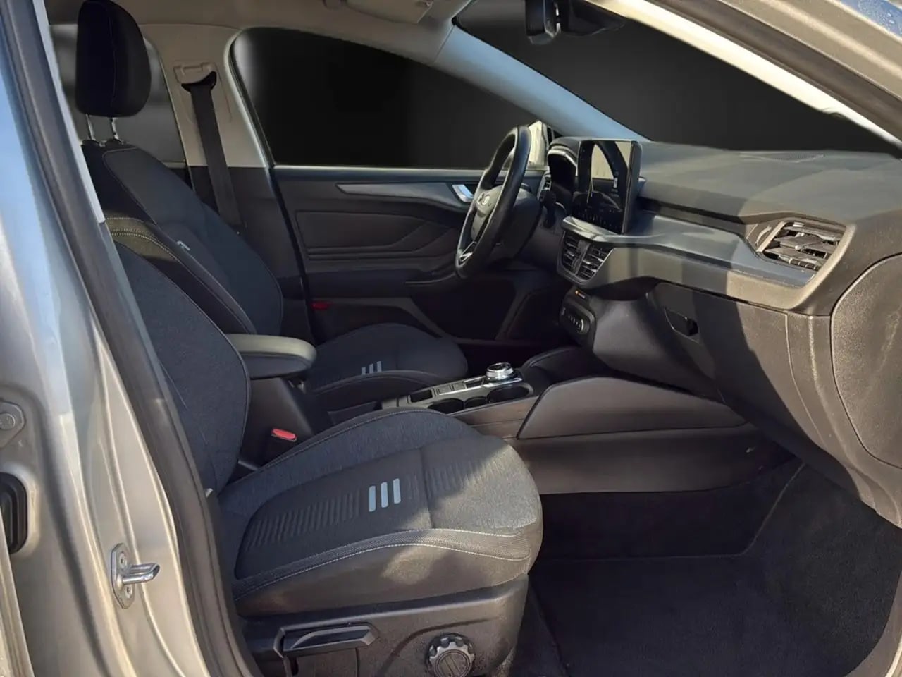 Ford Focus Active AHK*Kamera*LED*17*Navigroß*Winterpa 12