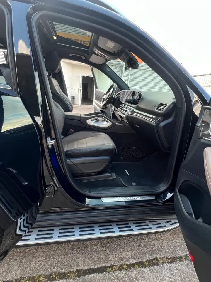 Mercedes-Benz GLS 400 d 4M 9G COMAND PANORAMA DISTRONIC KEYLESS 12